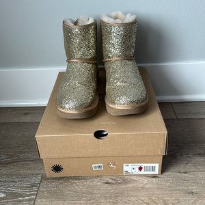 UGG Classic Mini Bow Cosmos